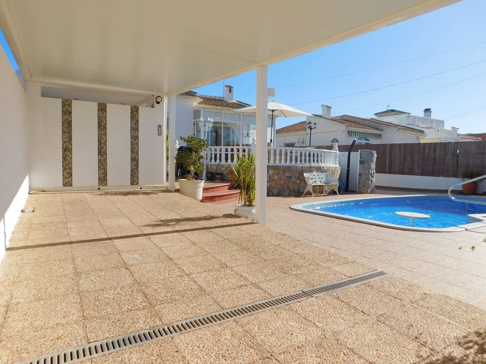 3 soveværelse Villa til salg i San Luis med swimmingpool - € 399.900 (Ref: 10097564)