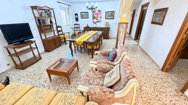 4 bedroom Villa for sale in Crevillente / Crevillent with pool garage - € 300,000 (Ref: 10108868)