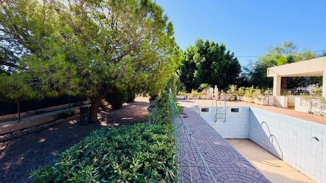 4 bedroom Villa for sale in Crevillente / Crevillent with pool garage - € 300,000 (Ref: 10108868)