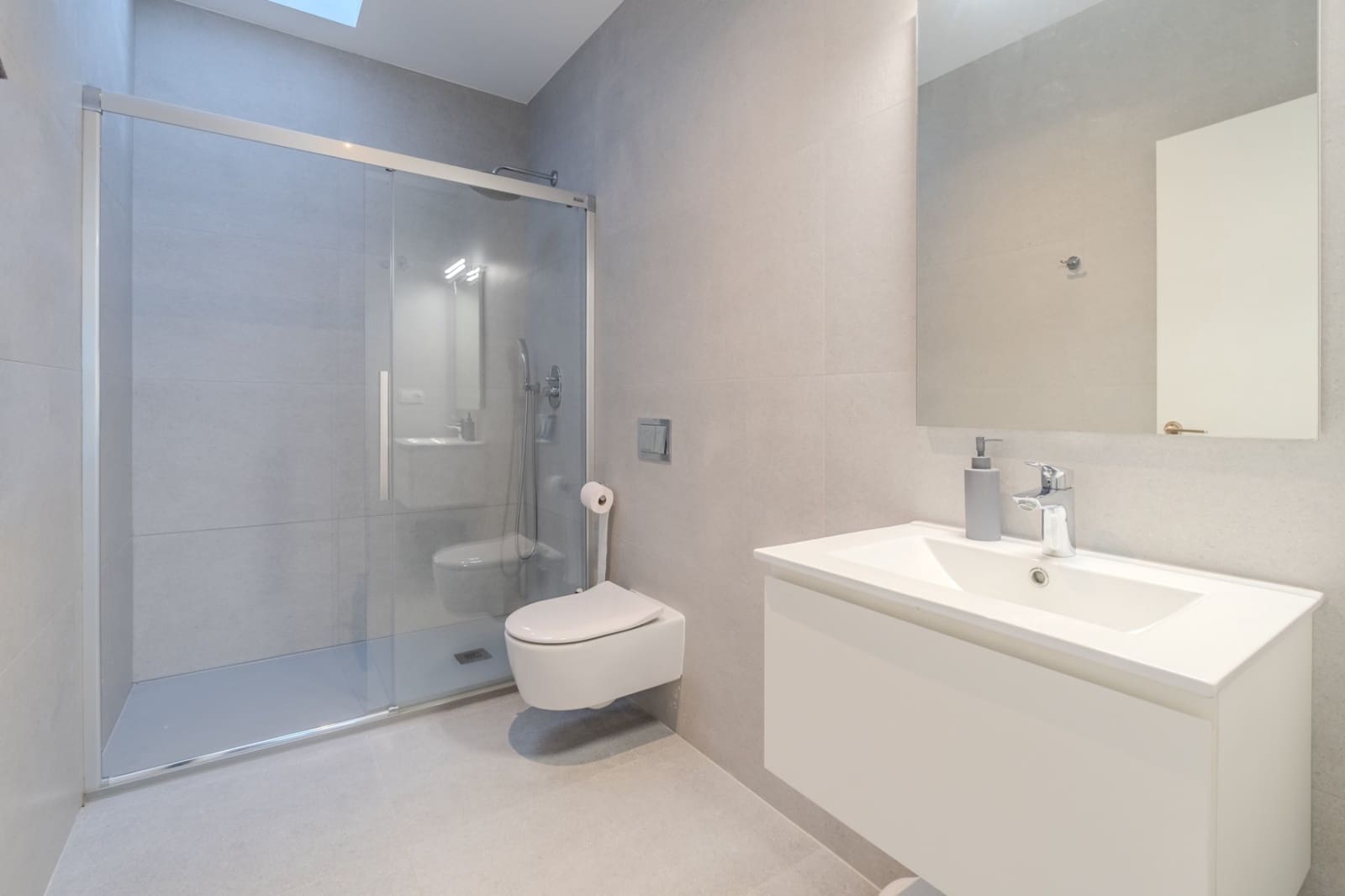 4 bedroom Villa for sale in Guardamar del Segura with pool garage - € 600,000 (Ref: 10114536)