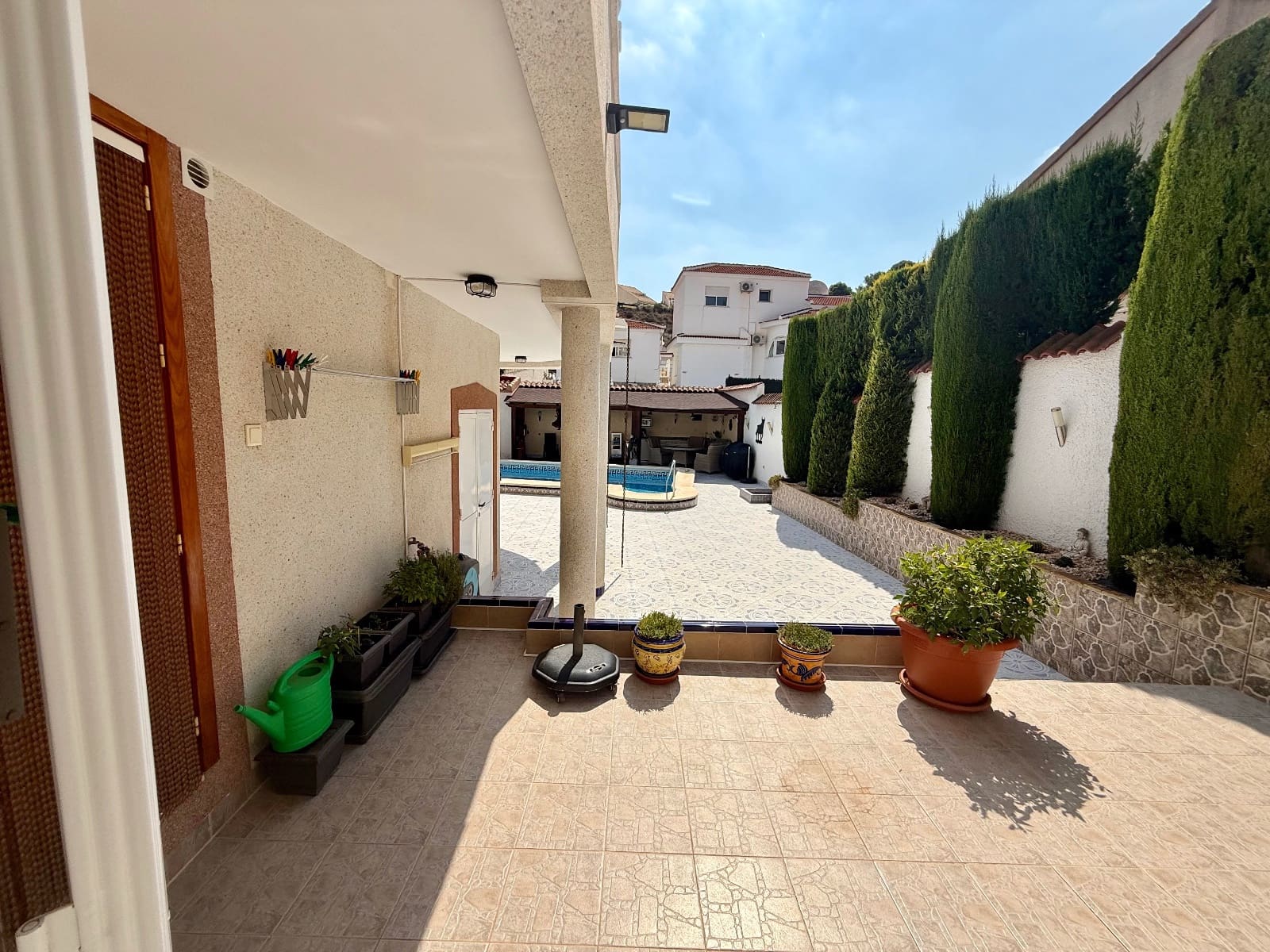 6 bedroom Villa for sale in Ciudad Quesada with pool garage - € 575,000 (Ref: 10114537)