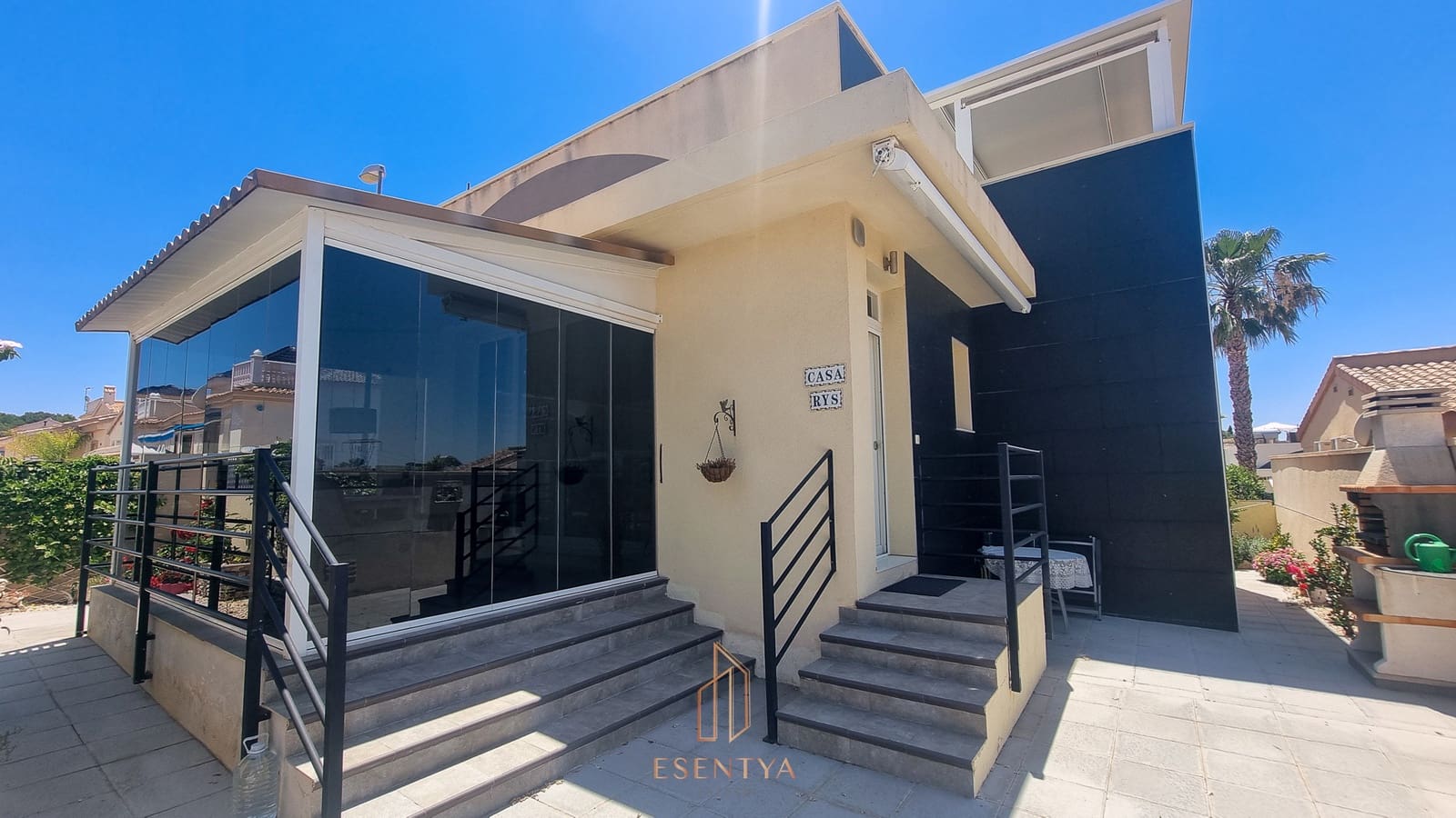2 Zimmer Villa zu verkaufen in Ciudad Quesada mit Pool Garage - 279.000 € (Ref: 10115521)