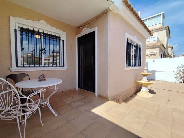 3 camera da letto Villa in vendita in La Regia, Orihuela con piscina - 265.000 € (Rif: 10117135)