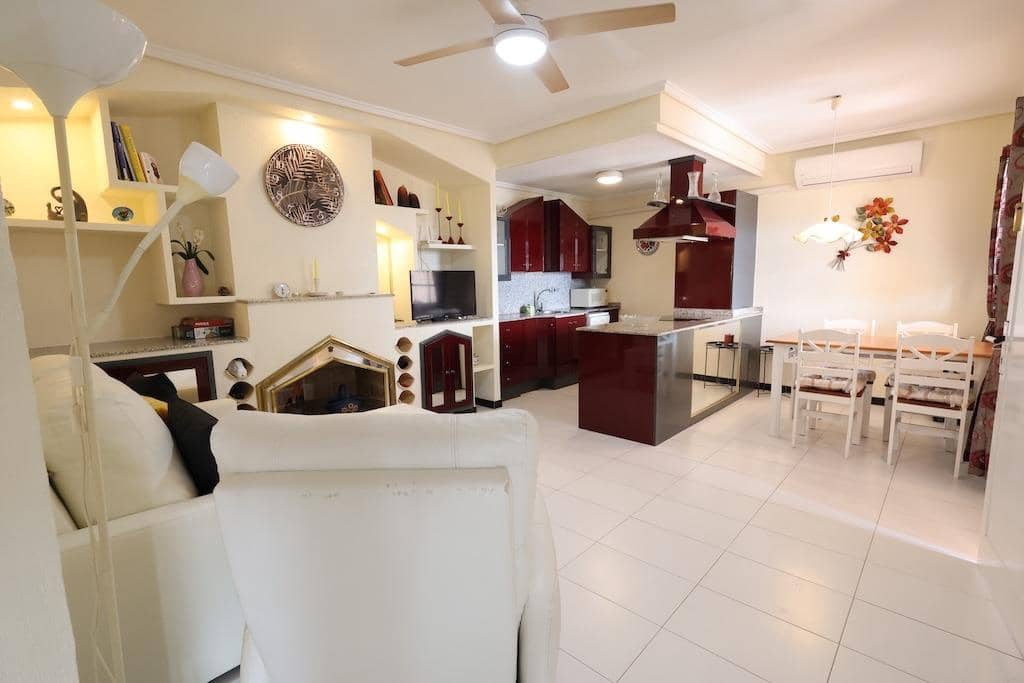 2 bedroom Flat for sale in Los Altos with pool - € 175,000 (Ref: 10118747)
