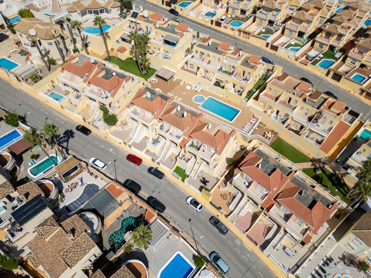 Casa de 2 habitaciones en Villamartin en venta con piscina garaje - 229.800 € (Ref: 10118934)