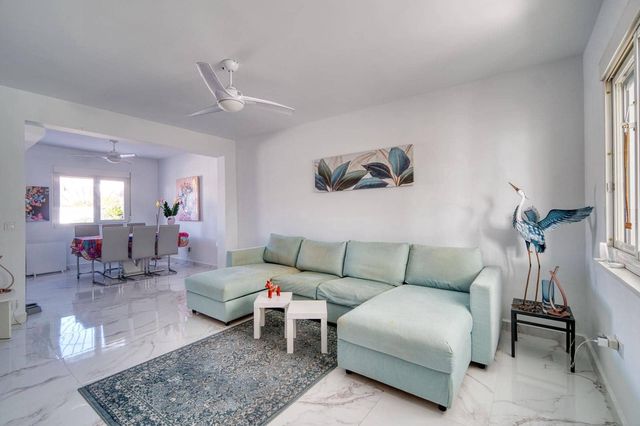 2 Zimmer Reihenhaus zu verkaufen in Benijófar mit Pool - 205.000 € (Ref: 10118936)