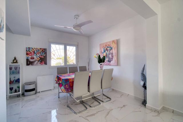 2 Zimmer Reihenhaus zu verkaufen in Benijófar mit Pool - 205.000 € (Ref: 10118936)