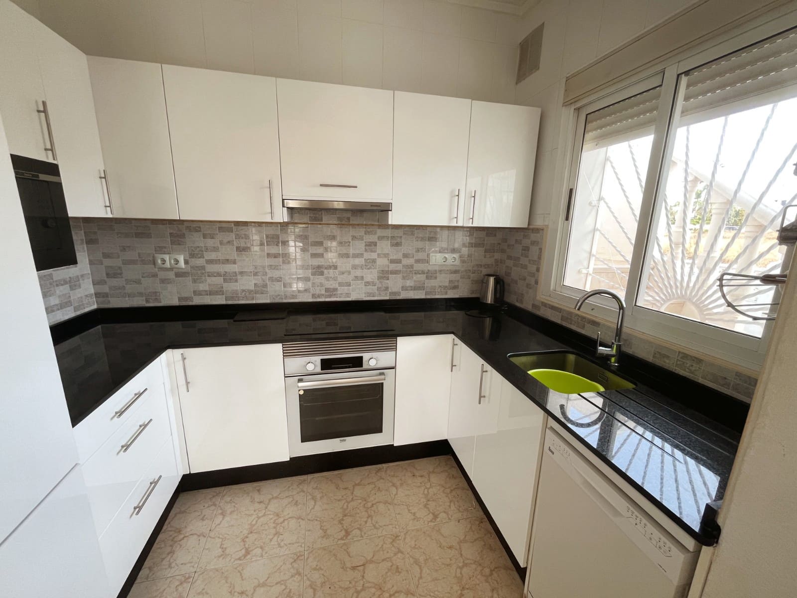 3 Zimmer Bungalow zu verkaufen in Pueblo Bravo mit Pool - 265.000 € (Ref: 10118937)