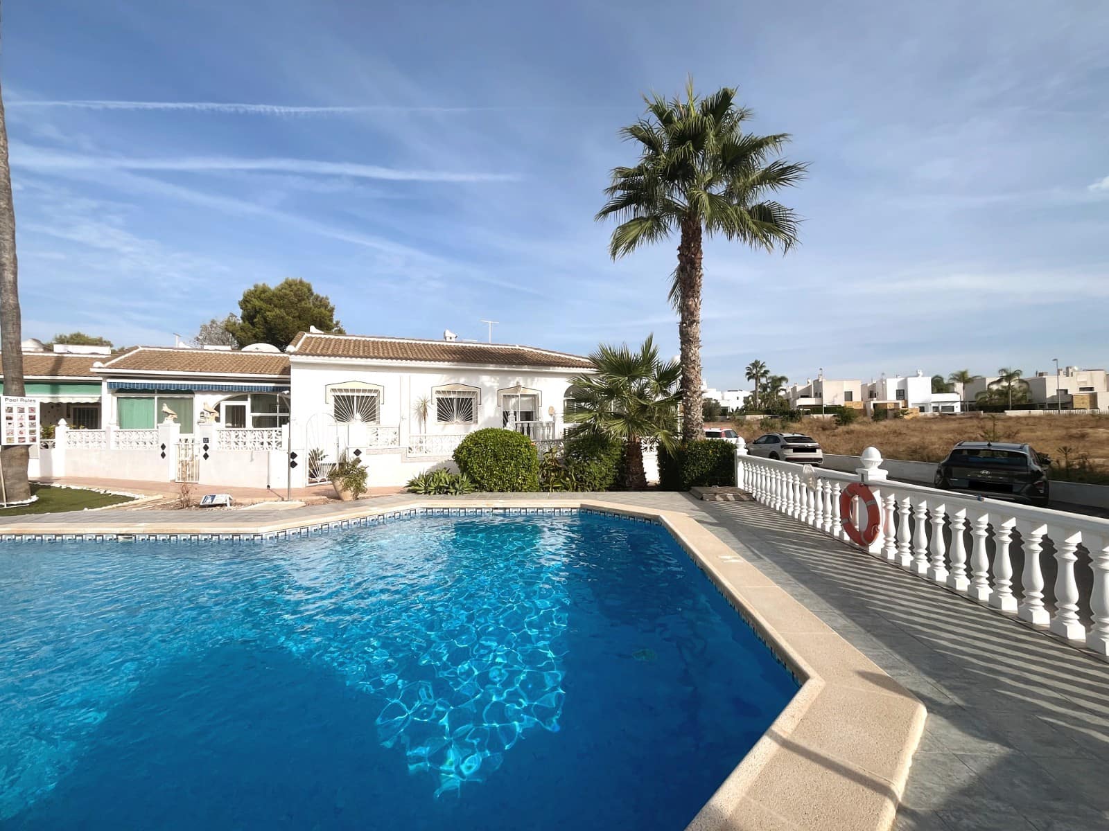 3 Zimmer Bungalow zu verkaufen in Pueblo Bravo mit Pool - 265.000 € (Ref: 10118937)