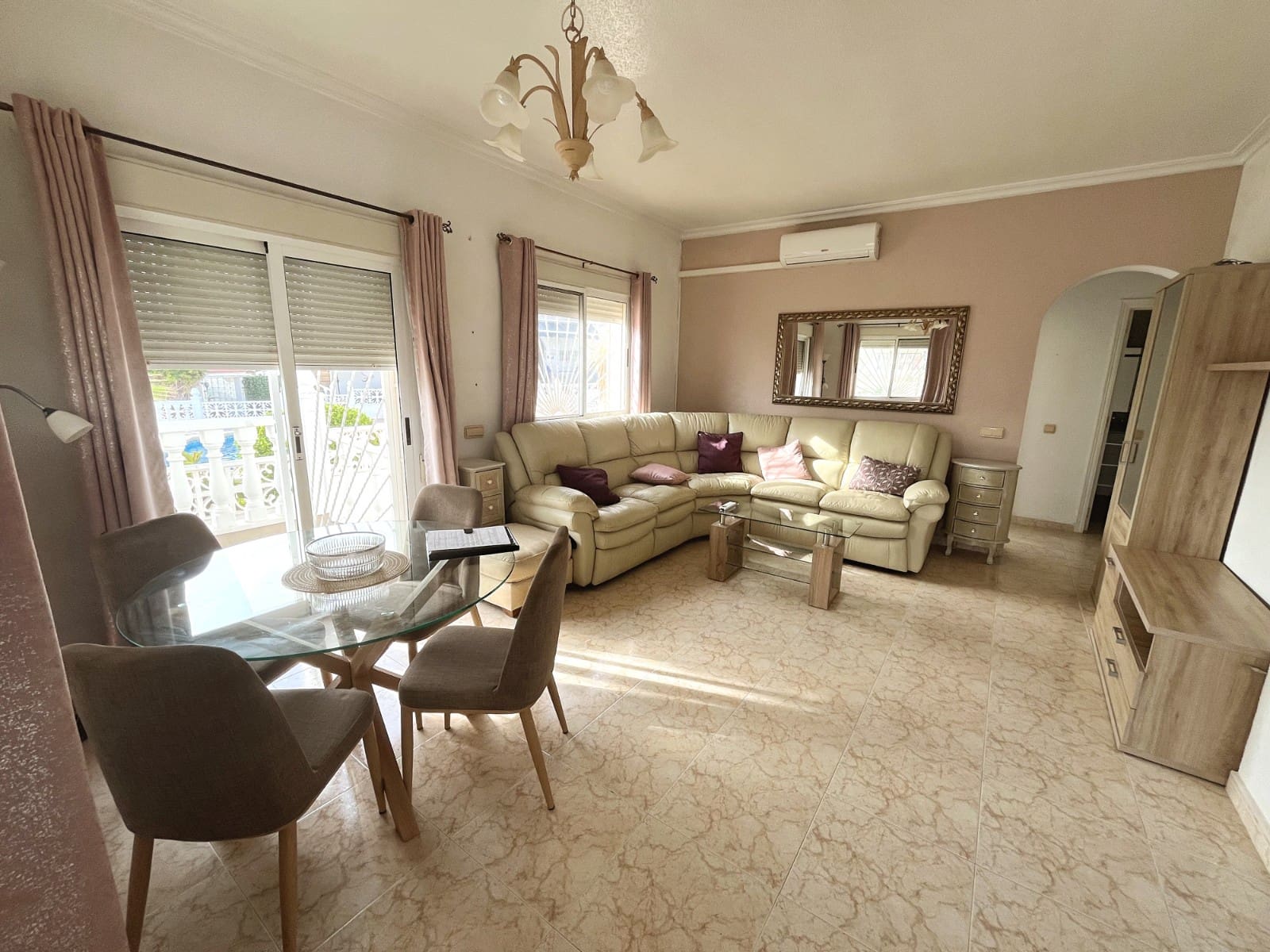 3 Zimmer Bungalow zu verkaufen in Pueblo Bravo mit Pool - 265.000 € (Ref: 10118937)