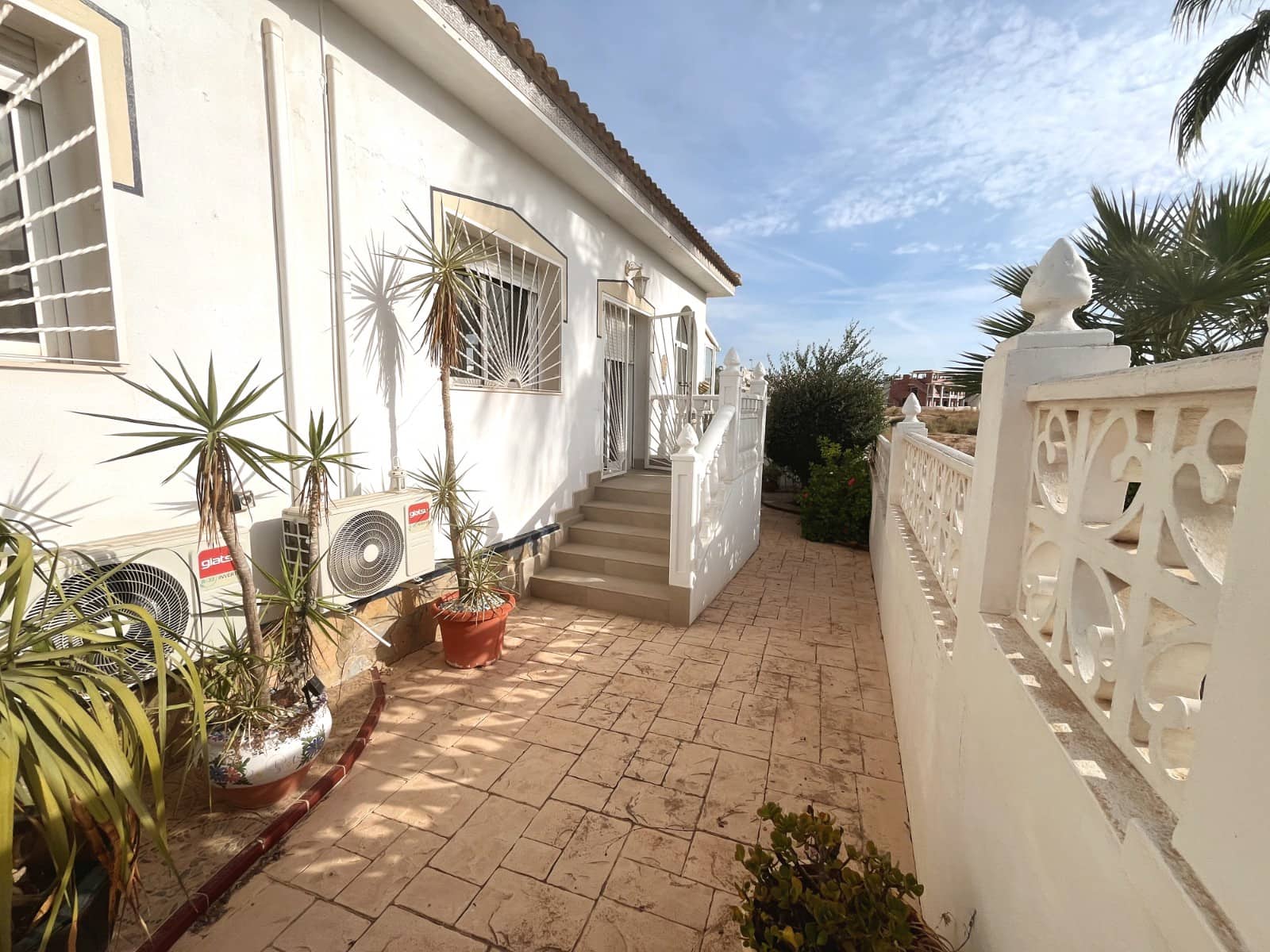 3 Zimmer Bungalow zu verkaufen in Pueblo Bravo mit Pool - 265.000 € (Ref: 10118937)