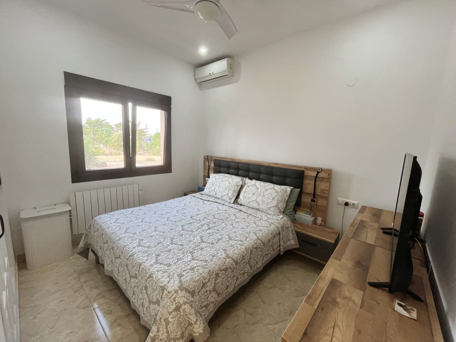 3 bedroom Villa for sale in Daya Vieja with pool garage - € 650,000 (Ref: 10132395)