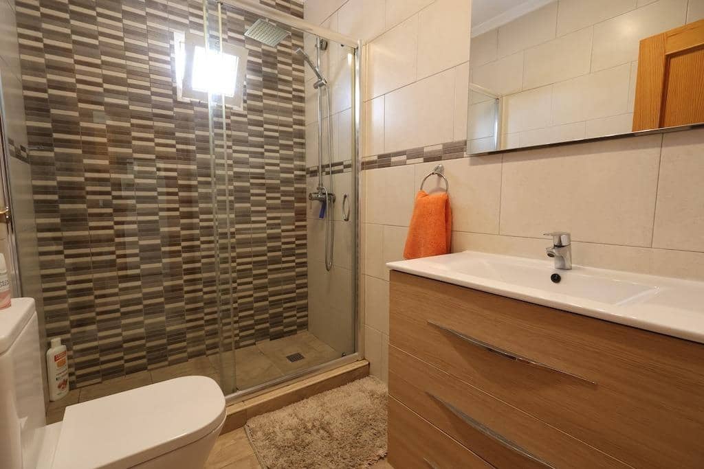 2 quarto Bungalow para venda em La Zenia com piscina garagem - 165 000 € (Ref: 10135660)