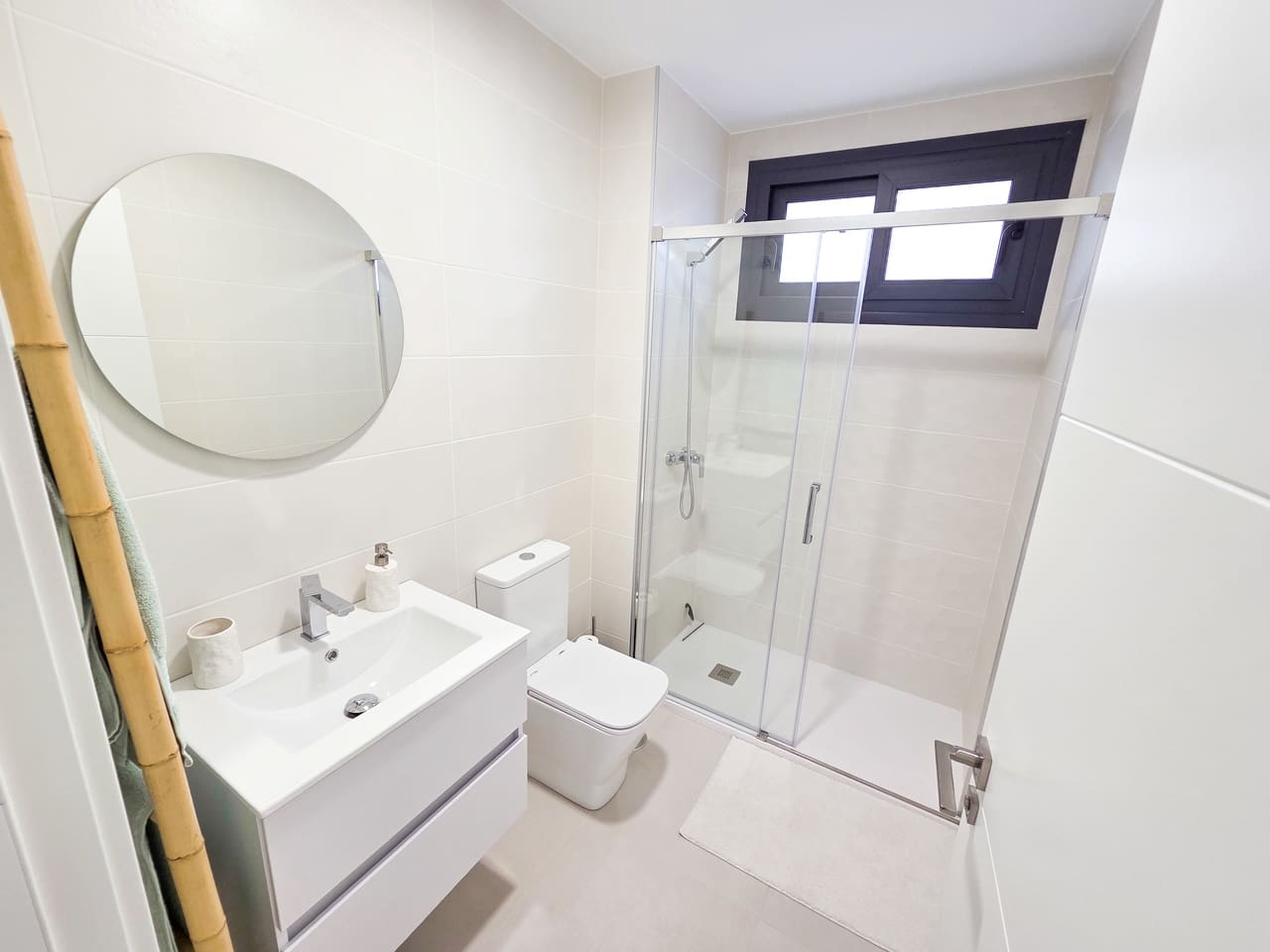 Ático de 2 habitaciones en Pilar de la Horadada en venta con piscina garaje - 362.000 € (Ref: 10141818)