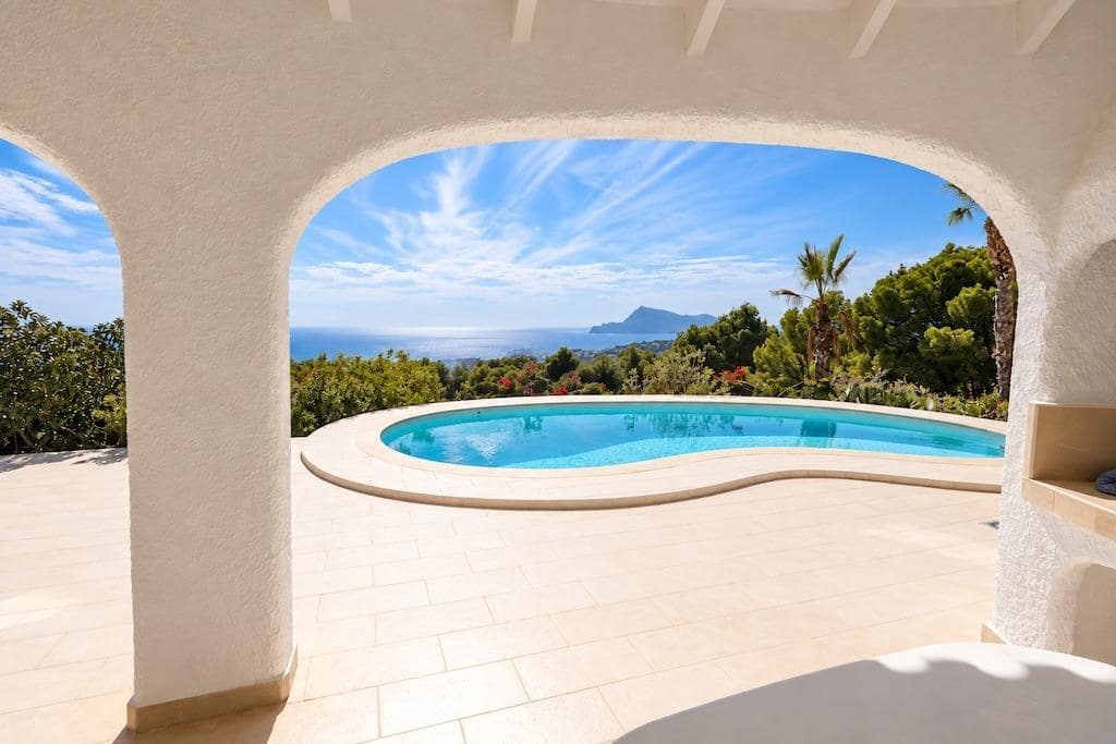 3 soverom Villa til salgs i Altea la Vella med svømmebasseng garasje - € 1 150 000 (Ref: 10157460)