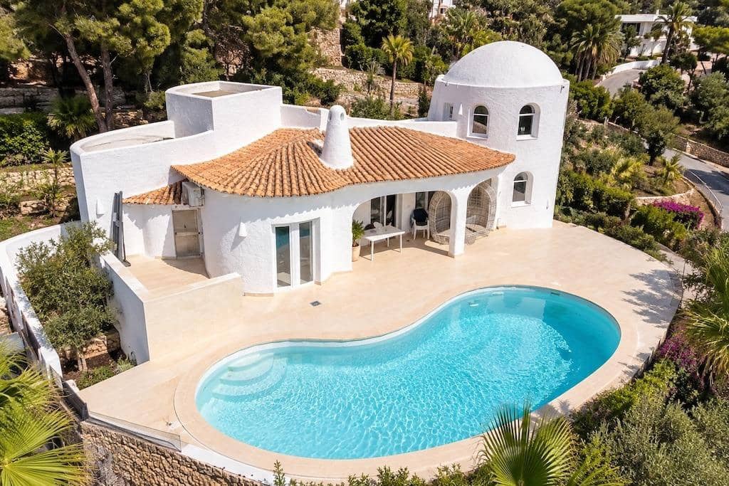 3 soverom Villa til salgs i Altea la Vella med svømmebasseng garasje - € 1 150 000 (Ref: 10157460)
