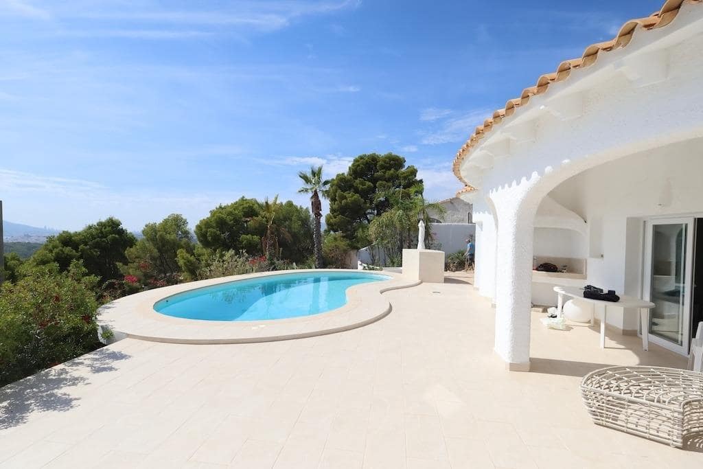 3 soverom Villa til salgs i Altea la Vella med svømmebasseng garasje - € 1 150 000 (Ref: 10157460)