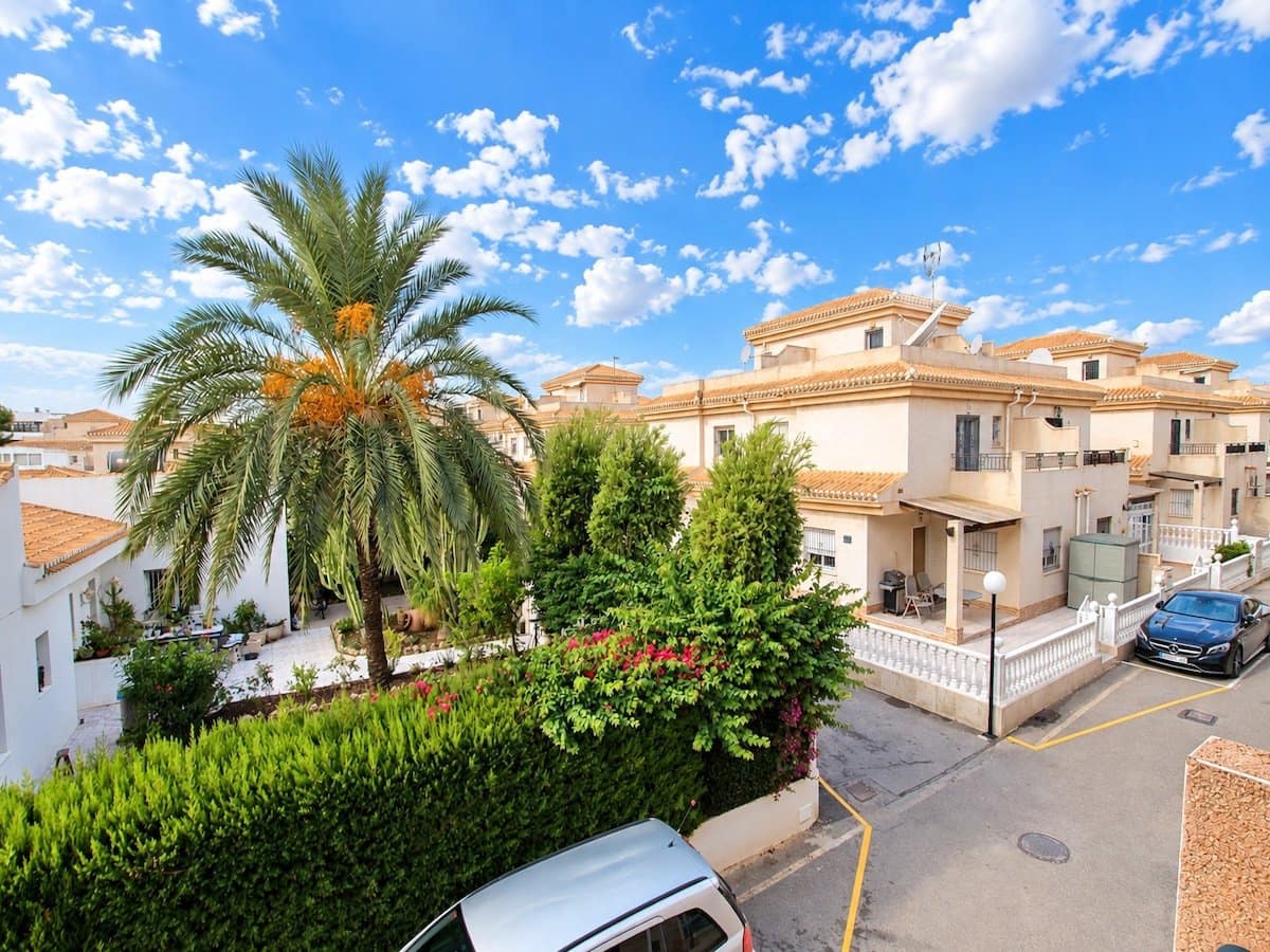 3 soverom Hus til salgs i Playa Flamenca med svømmebasseng garasje - € 269 950 (Ref: 10158987)