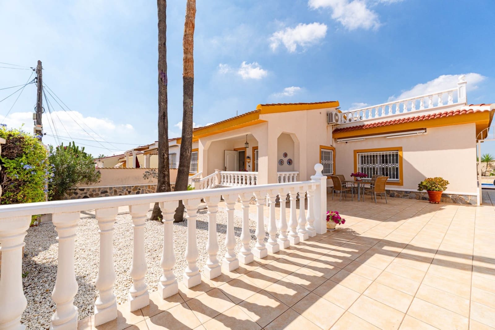 4 bedroom Townhouse for sale in Ciudad Quesada with pool garage - € 299,900 (Ref: 10160950)