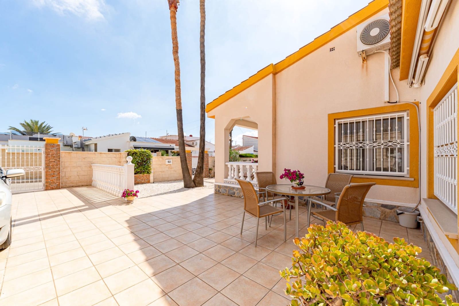 4 bedroom Townhouse for sale in Ciudad Quesada with pool garage - € 299,900 (Ref: 10160950)