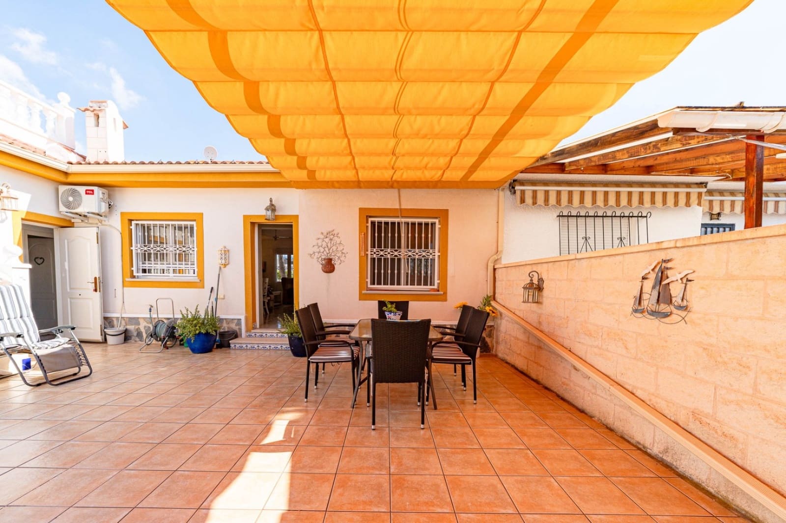 4 bedroom Townhouse for sale in Ciudad Quesada with pool garage - € 299,900 (Ref: 10160950)