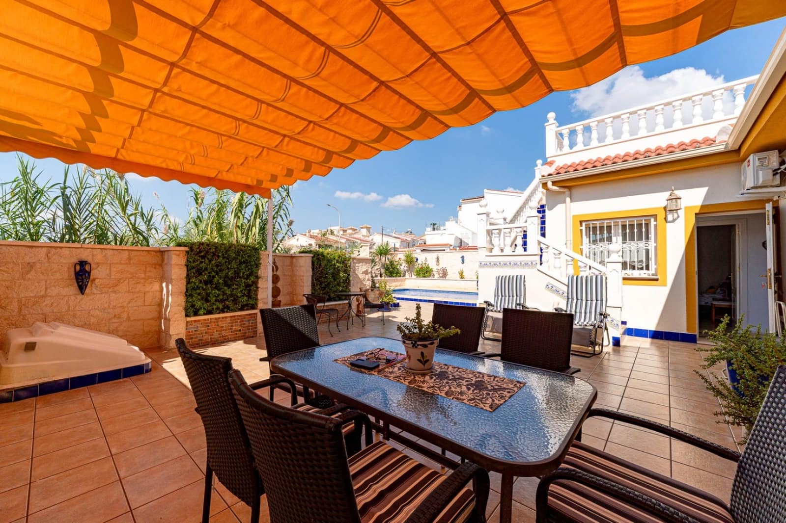 4 bedroom Townhouse for sale in Ciudad Quesada with pool garage - € 299,900 (Ref: 10160950)