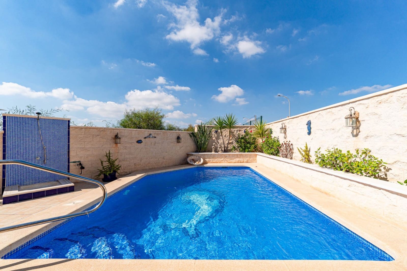 4 bedroom Townhouse for sale in Ciudad Quesada with pool garage - € 299,900 (Ref: 10160950)