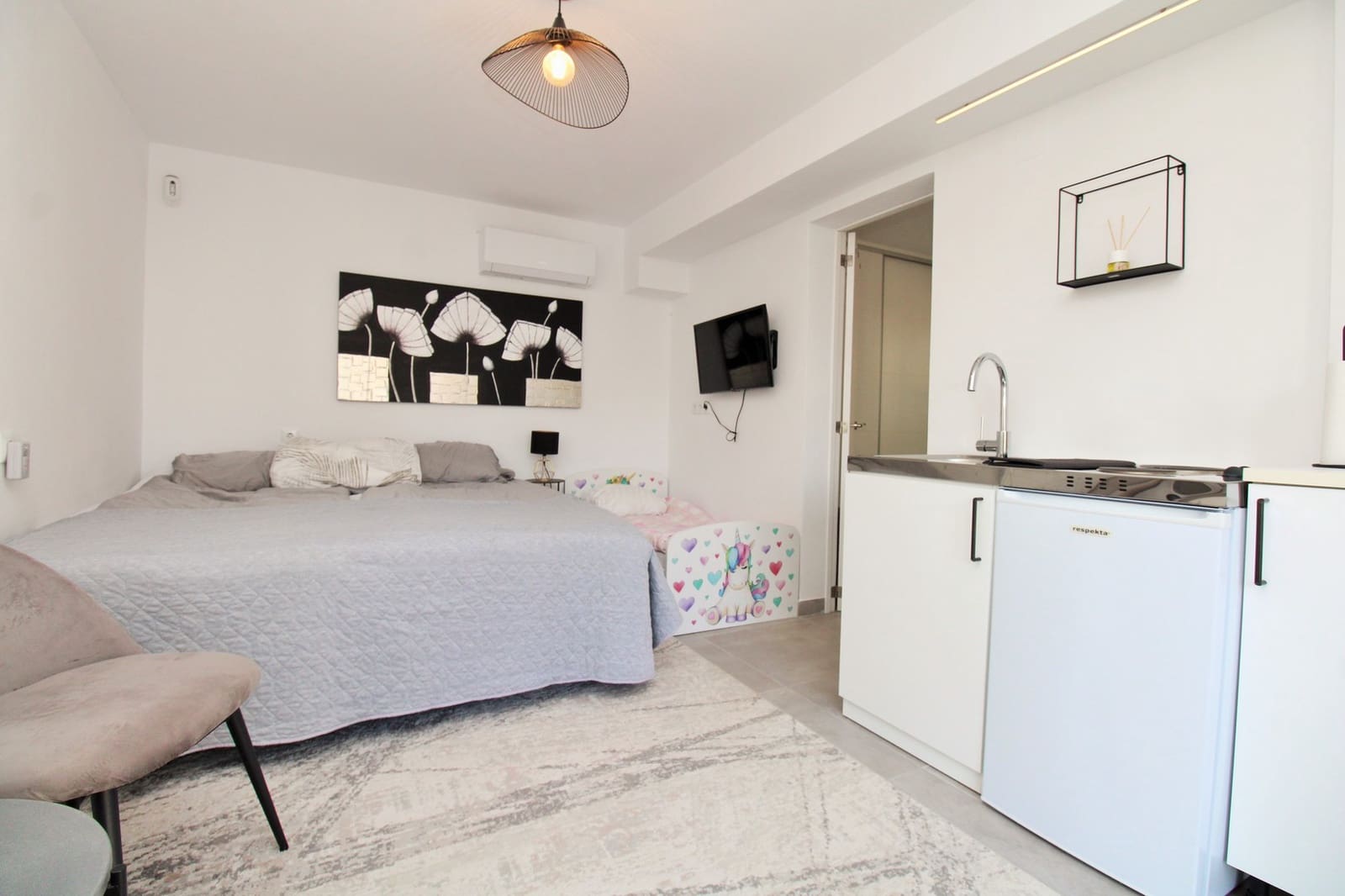 3 bedroom Villa for sale in Villamartin with pool garage - € 599,000 (Ref: 10160955)