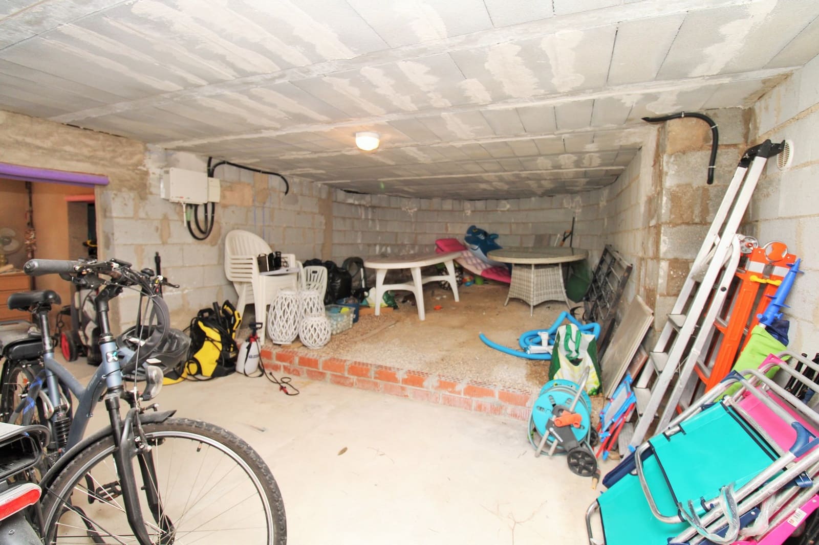 3 bedroom Villa for sale in Villamartin with pool garage - € 599,000 (Ref: 10160955)