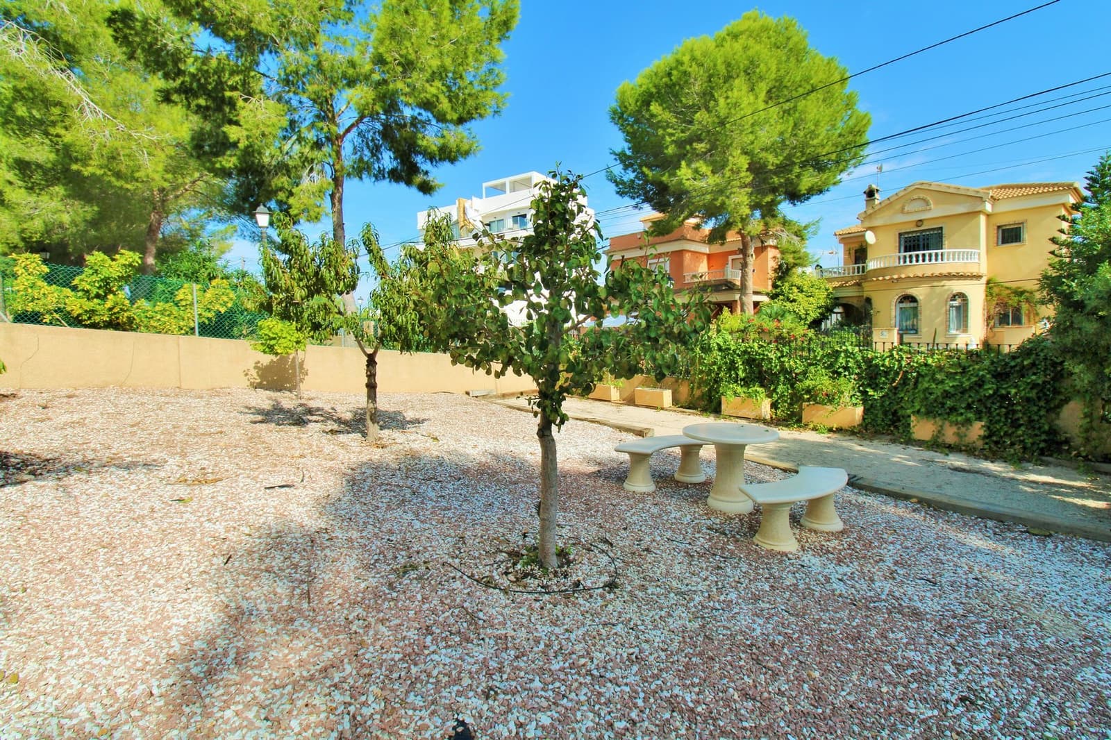 3 bedroom Villa for sale in Villamartin with pool garage - € 599,000 (Ref: 10160955)