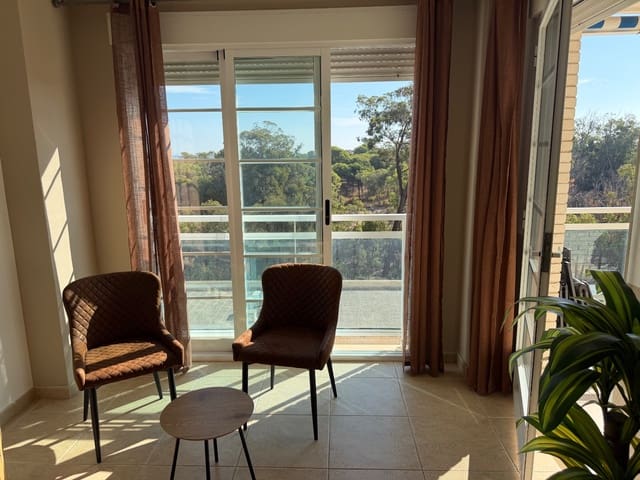 2 slaapkamer Strandappartement te koop in Puerto Deportivo, Guardamar del Segura met zwembad garage - € 195.000 (Ref: 10160973)