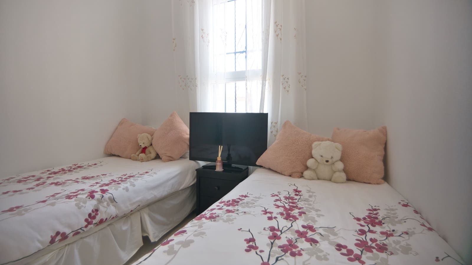 2 soverom Leilighet til salgs i La Marquesa med svømmebasseng - € 165 000 (Ref: 10160974)