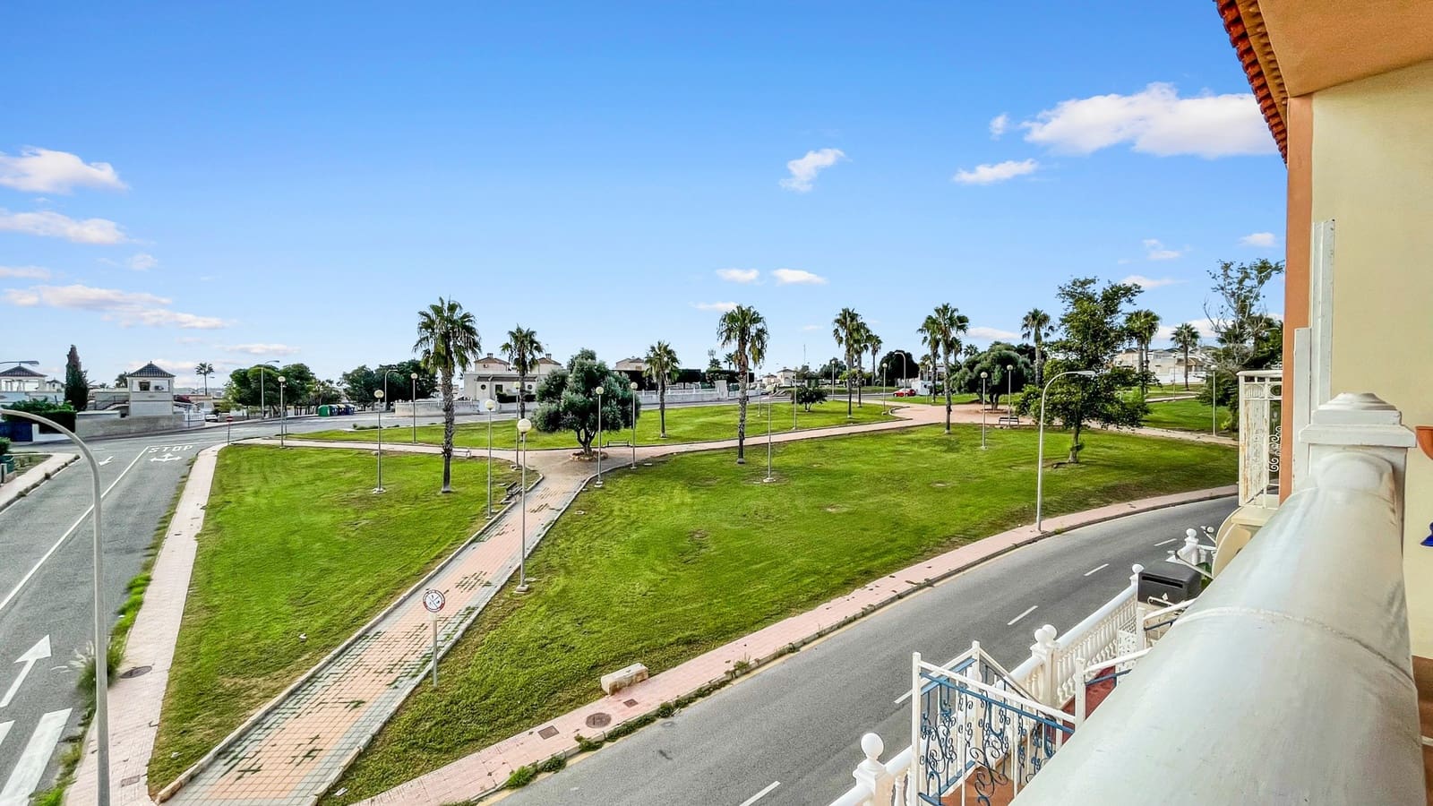2 bedroom Apartment for sale in Orihuela Costa with pool - € 175,000 (Ref: 10160977)