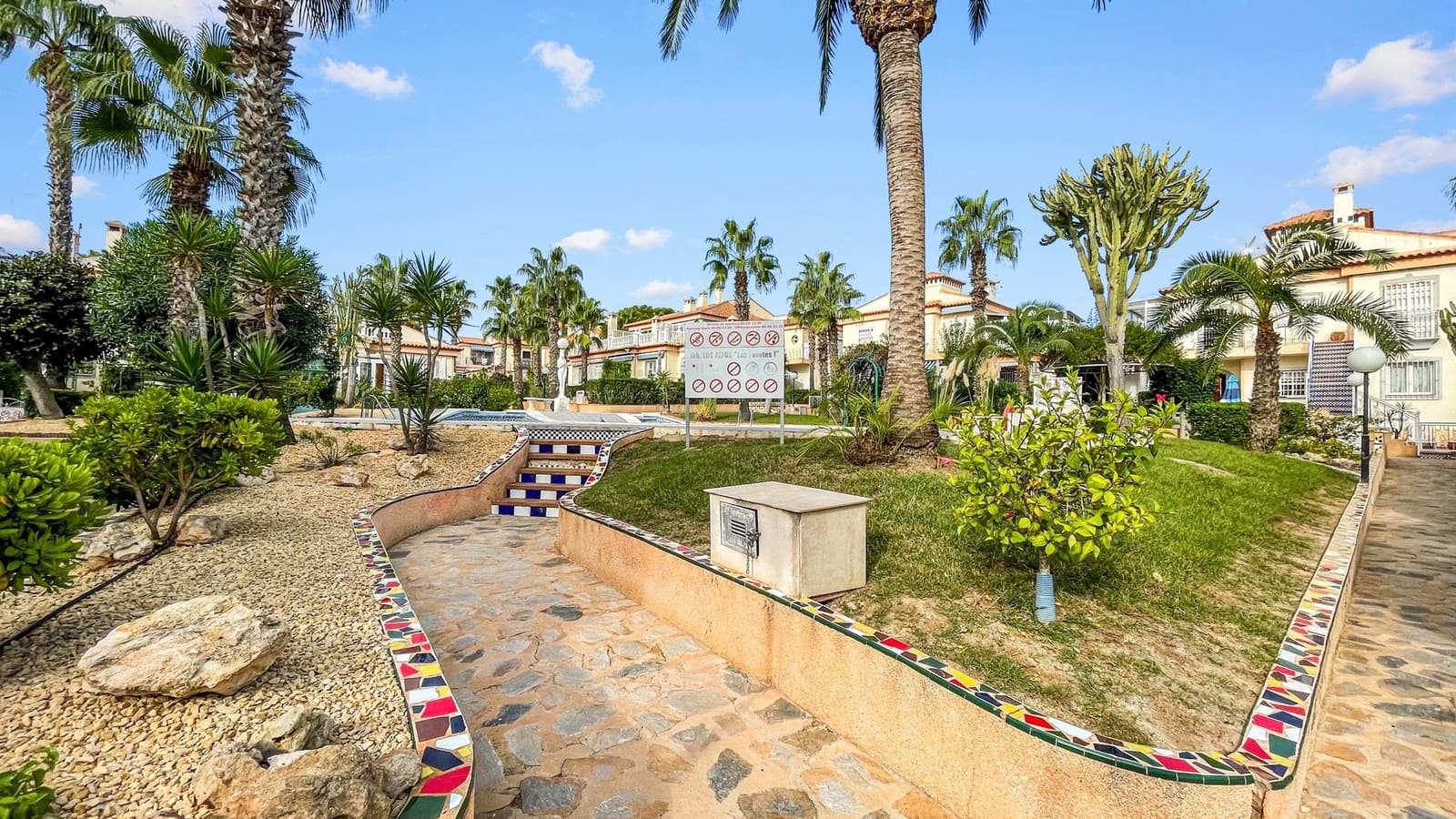 2 bedroom Apartment for sale in Orihuela Costa with pool - € 175,000 (Ref: 10160977)