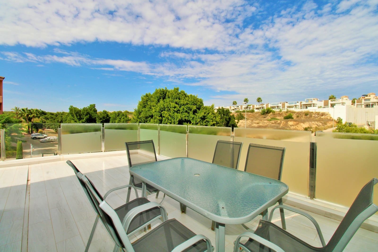 3 slaapkamer Penthouse te koop in Villamartin met zwembad garage - € 379.000 (Ref: 10160979)