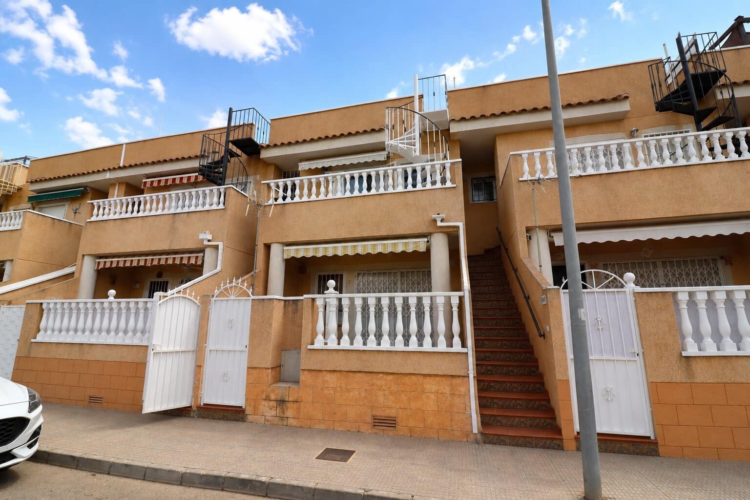 2 soveværelse Penthouse til salg i Rojales med swimmingpool - € 140.000 (Ref: 10160982)