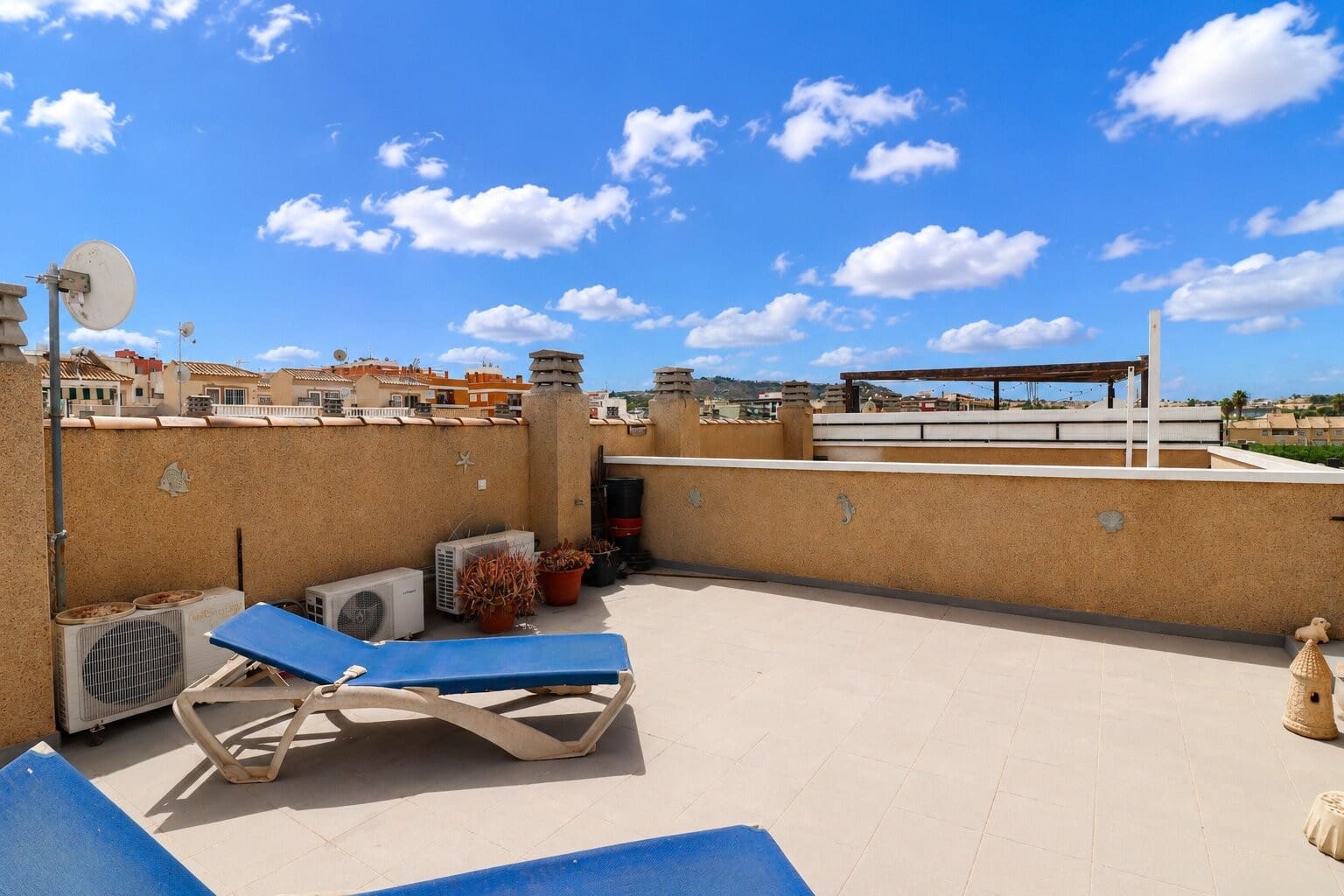 2 soveværelse Penthouse til salg i Rojales med swimmingpool - € 140.000 (Ref: 10160982)