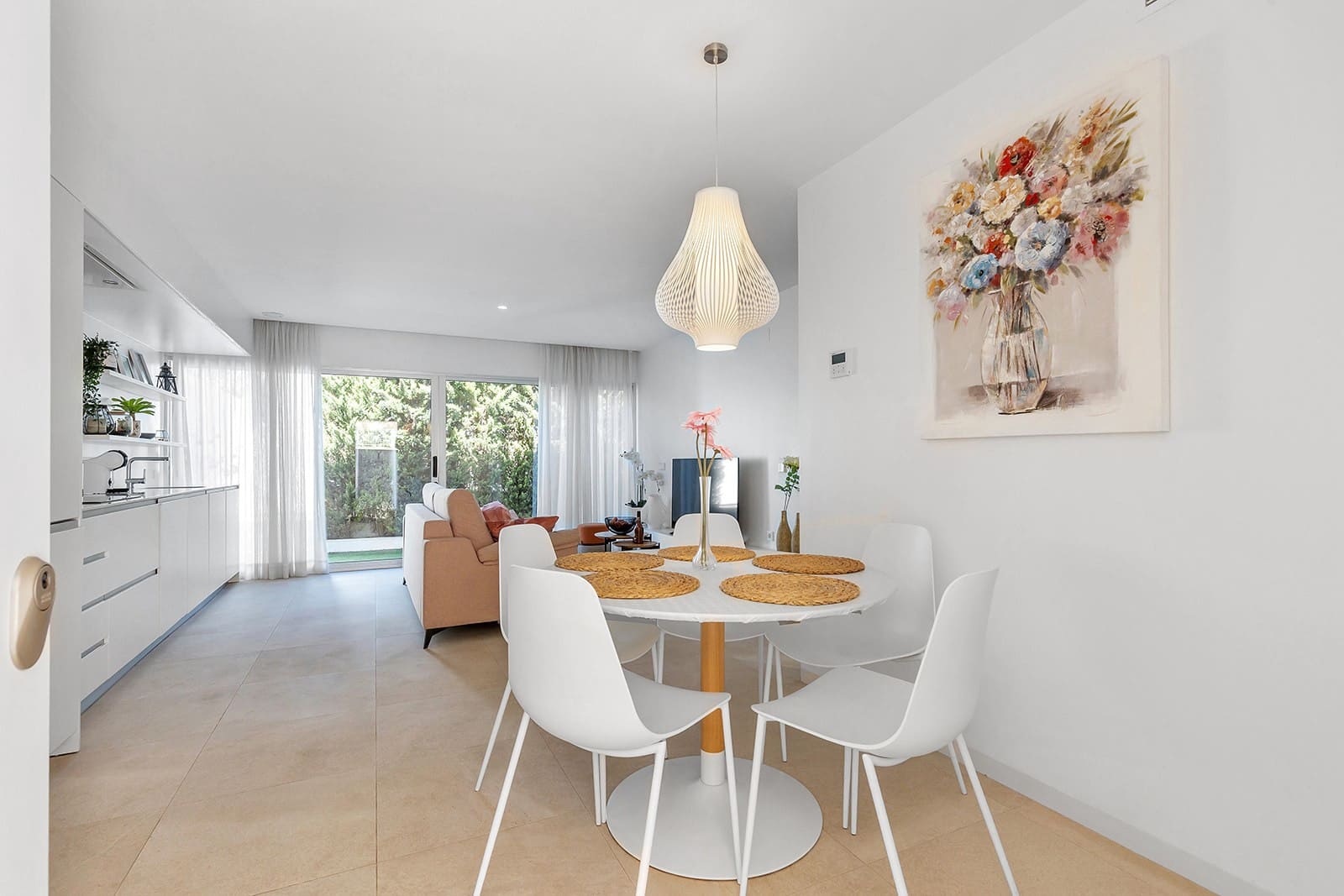Apartamento de 2 habitaciones en Los Balcones en venta con piscina garaje - 294.000 € (Ref: 10160983)