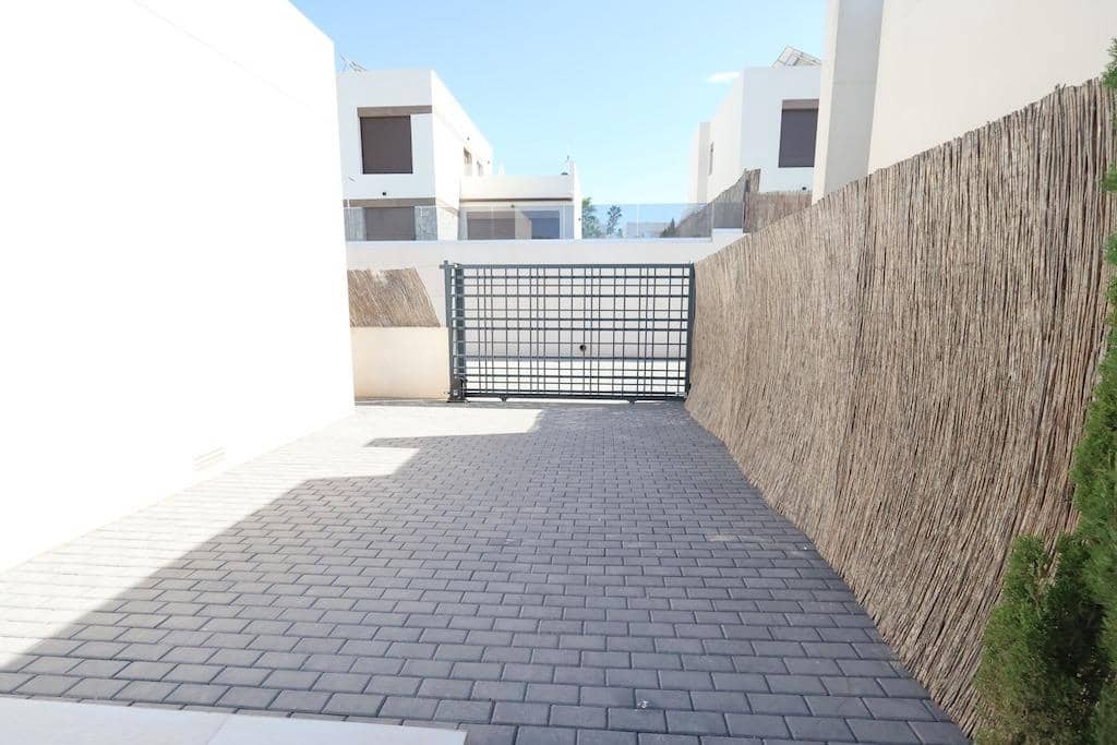 3 sypialnia Willa na sprzedaż w Algorfa z basenem garażem - 620 000 € (Ref: 10162602)