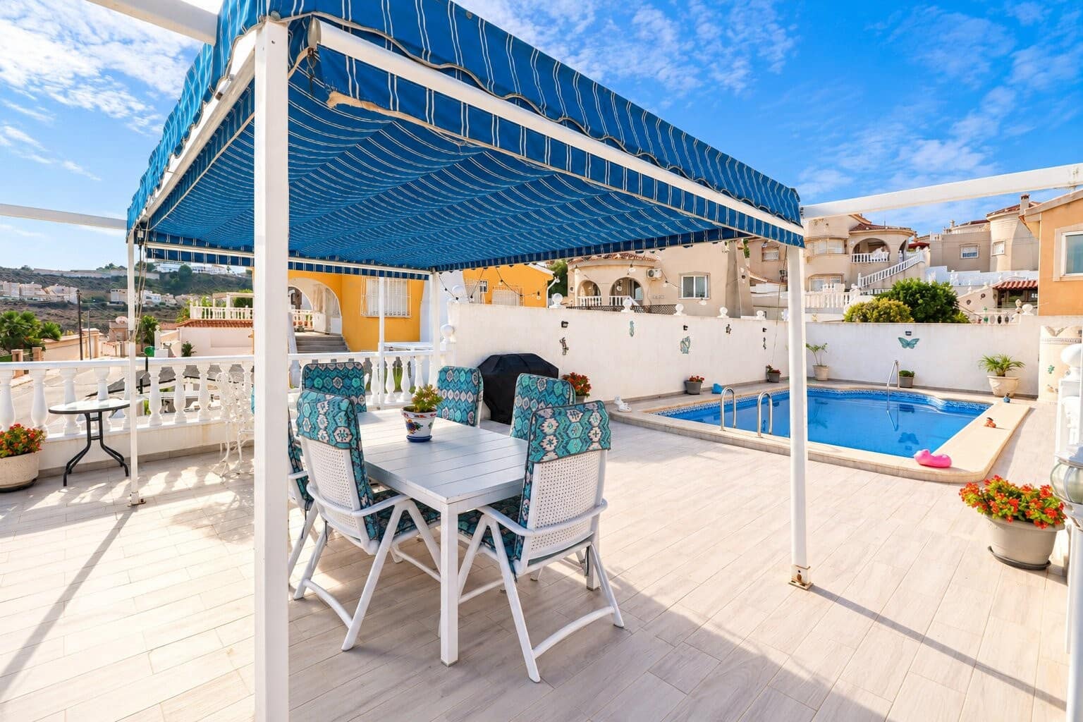 3 soverom Villa til salgs i La Marquesa med svømmebasseng garasje - € 420 000 (Ref: 10168167)