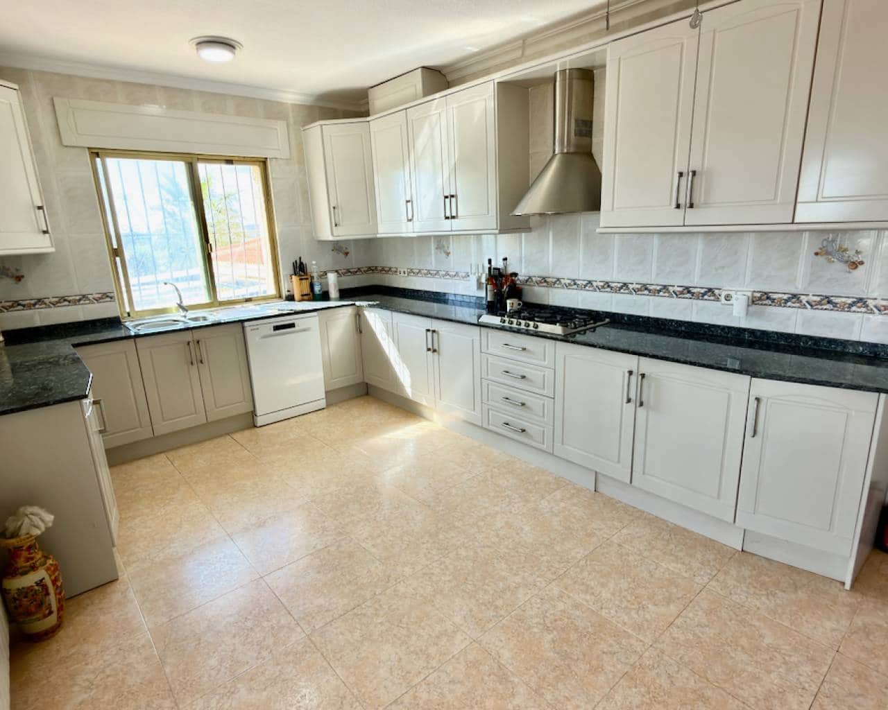 3 bedroom Villa for sale in Ciudad Quesada with pool garage - € 600,000 (Ref: 10168170)