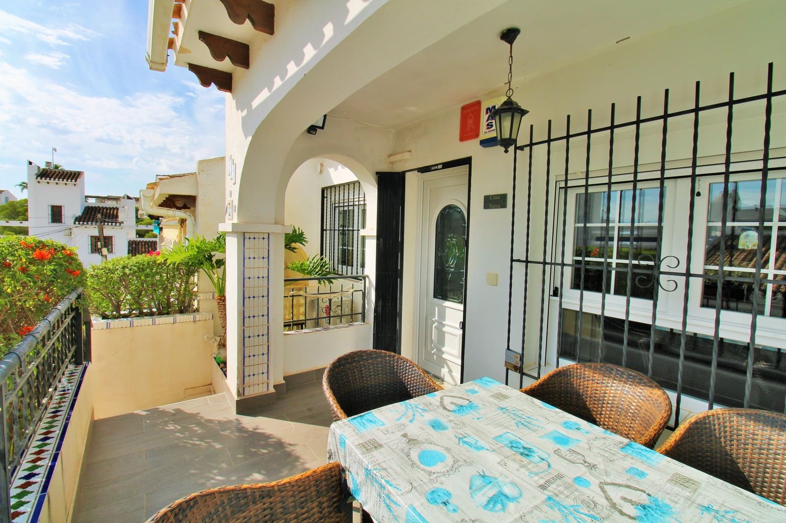 3 bedroom Townhouse for sale in Villamartin with pool - € 289,000 (Ref: 10168171)