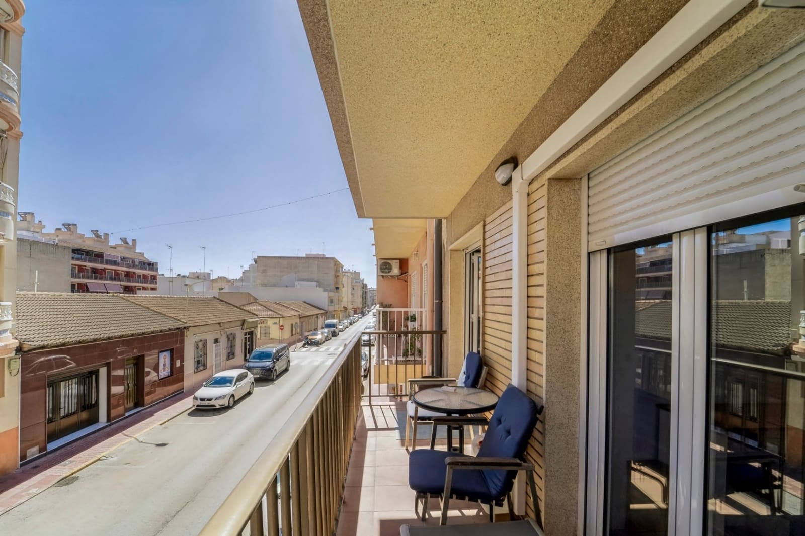 Piso de 3 habitaciones en Guardamar del Segura en venta - 187.500 € (Ref: 10168174)