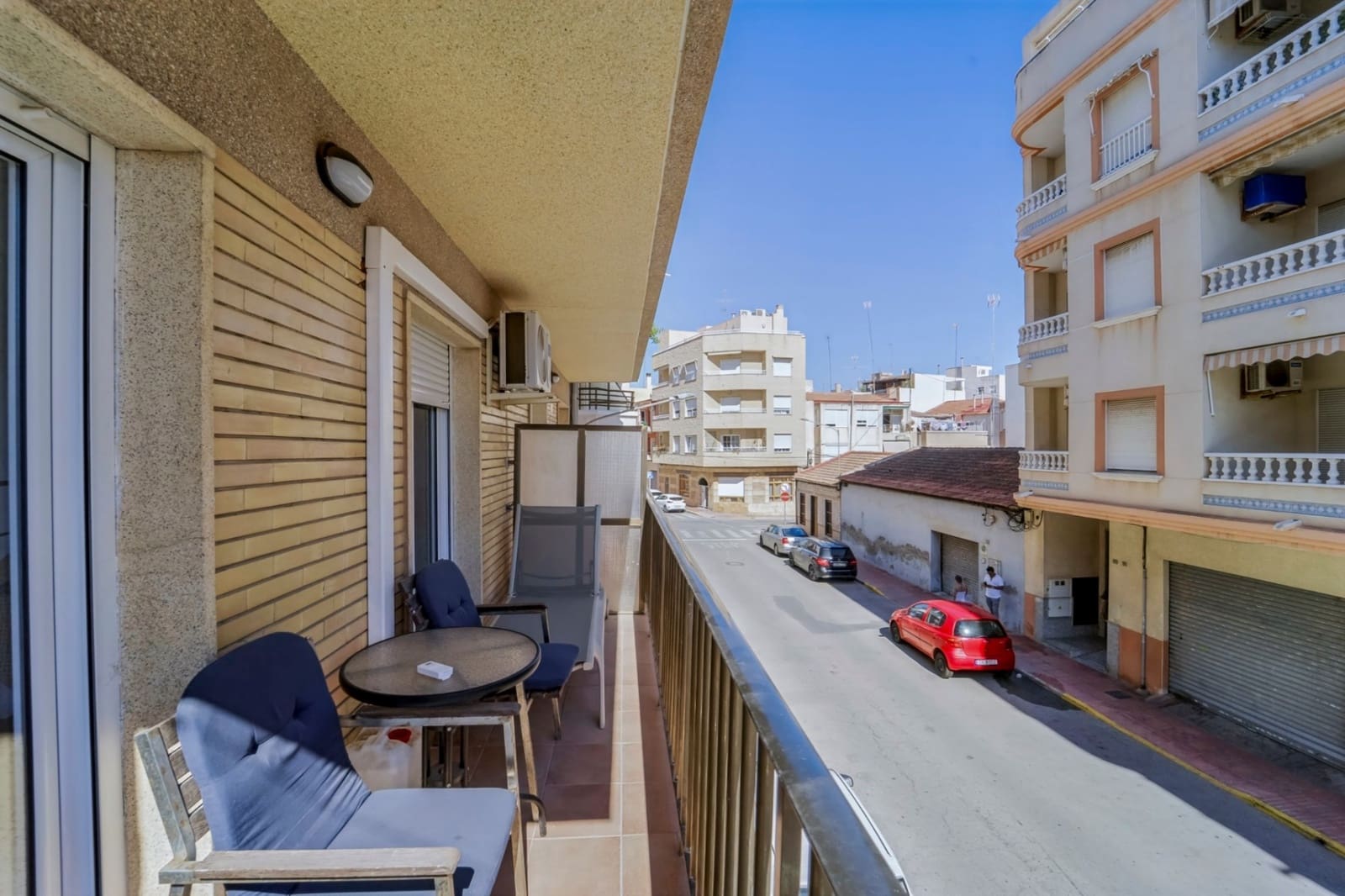 Piso de 3 habitaciones en Guardamar del Segura en venta - 187.500 € (Ref: 10168174)