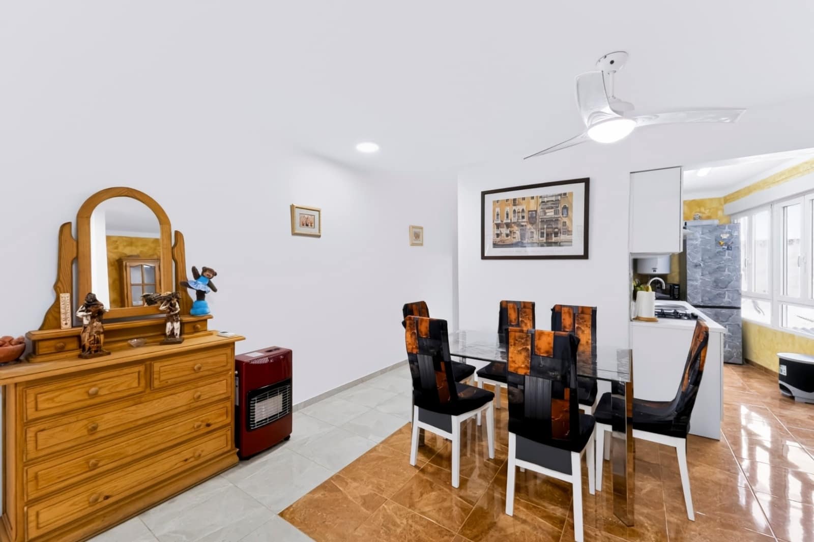Piso de 3 habitaciones en Guardamar del Segura en venta - 187.500 € (Ref: 10168174)