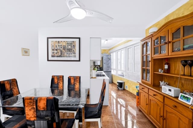 3 slaapkamer Flat te koop in Zona Pueblo, Guardamar del Segura - € 187.500 (Ref: 10168174)