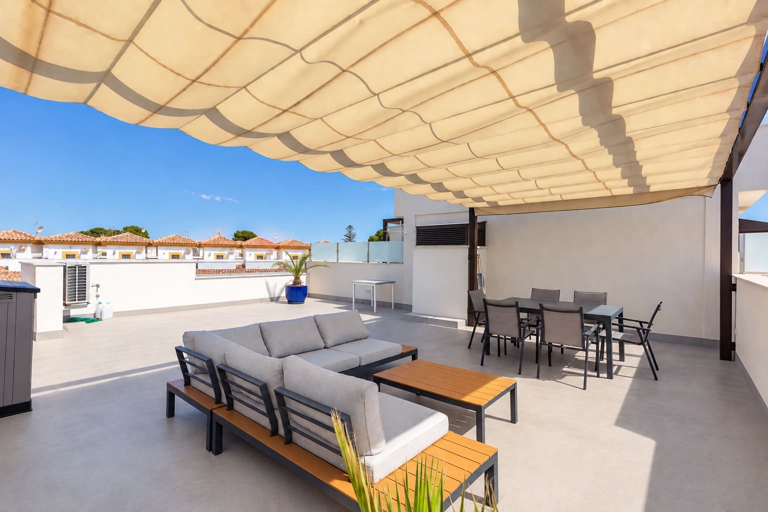 Ático de 2 habitaciones en Dolores De Pacheco en venta con piscina - 259.000 € (Ref: 10173189)