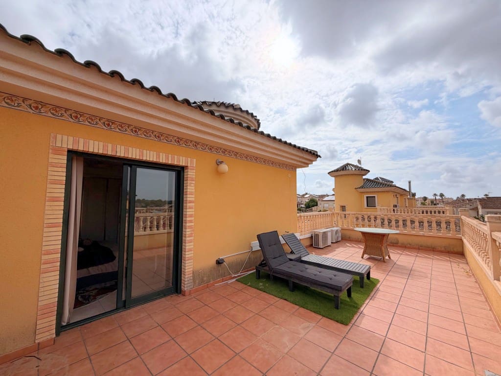 4 sypialnia Willa na sprzedaż w Lo Crispin z basenem - 349 000 € (Ref: 10173405)