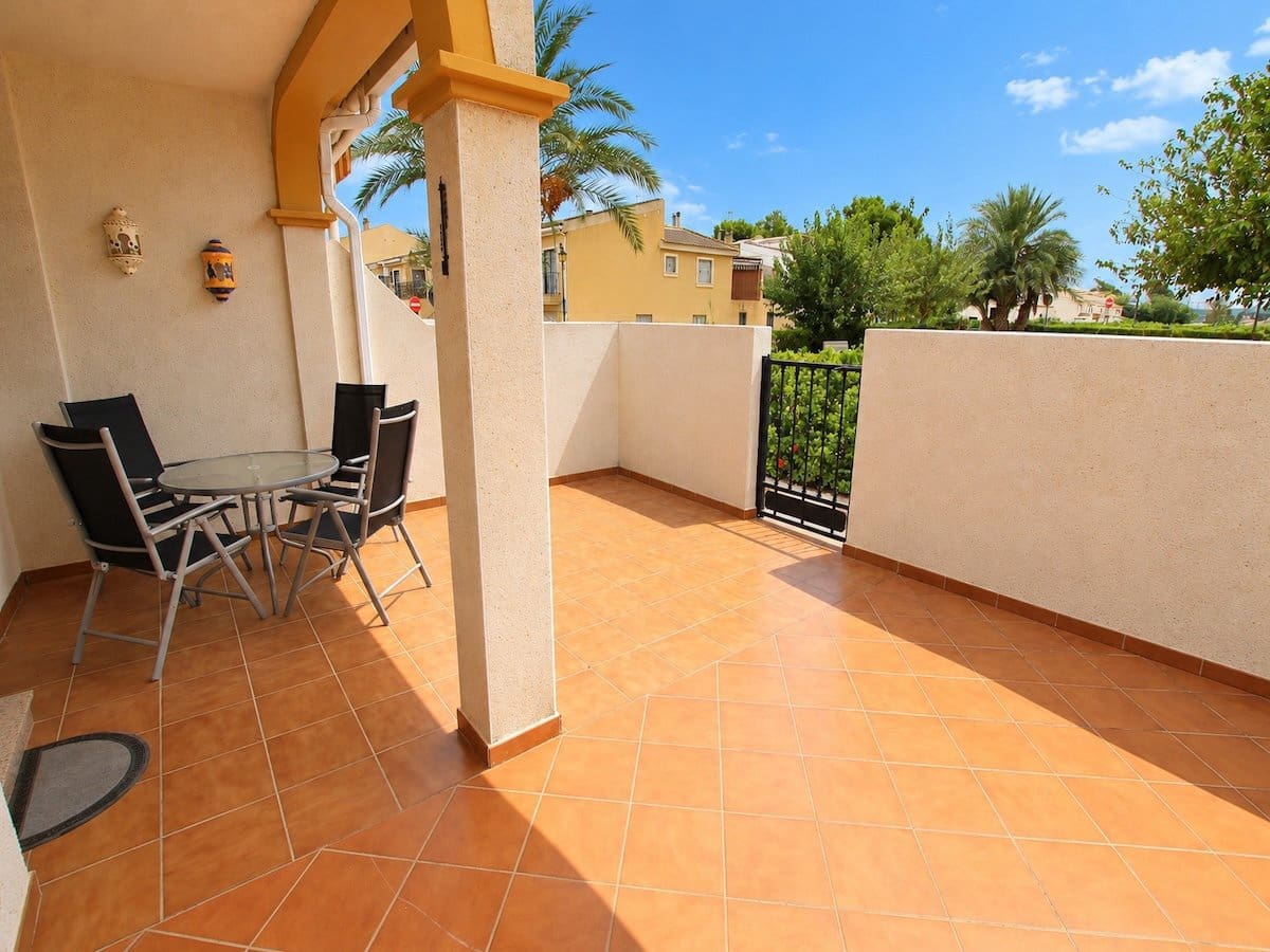 3 bedroom Townhouse for sale in Daya Nueva with pool - € 169,500 (Ref: 10174897)