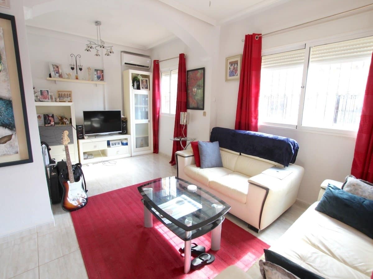 2 soveværelse Byhus til salg i Cabo Roig med swimmingpool garage - € 219.000 (Ref: 10176364)
